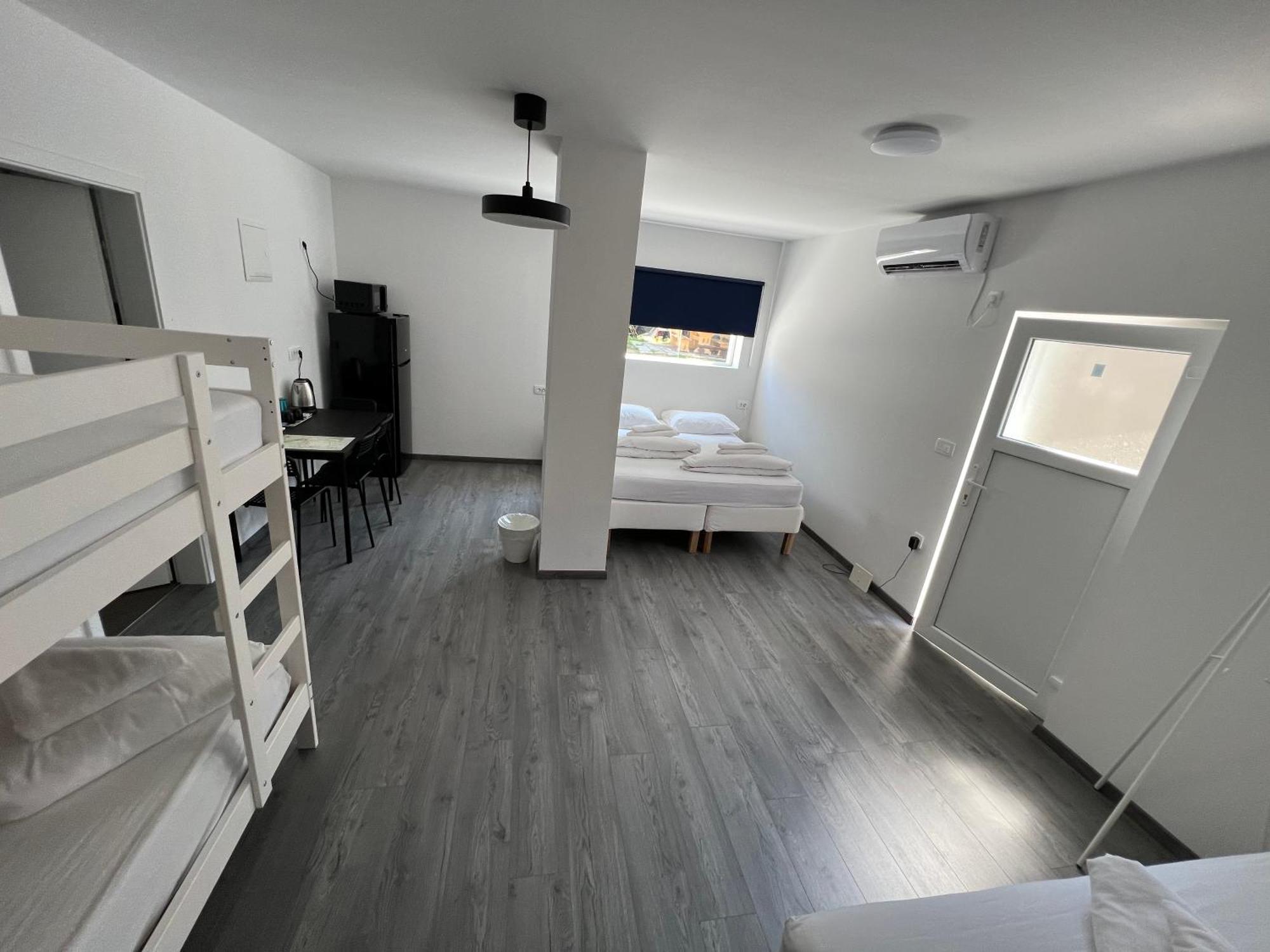Lemonwood House Postojna Exterior foto