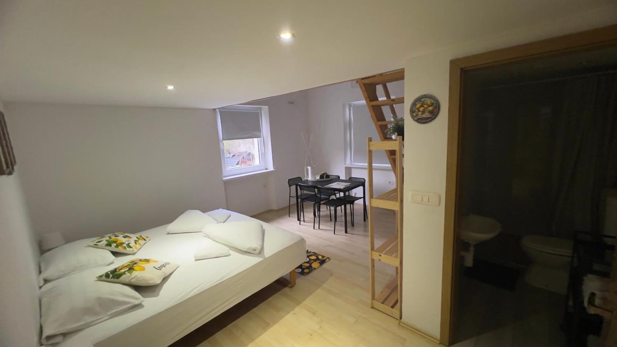 Lemonwood House Postojna Exterior foto