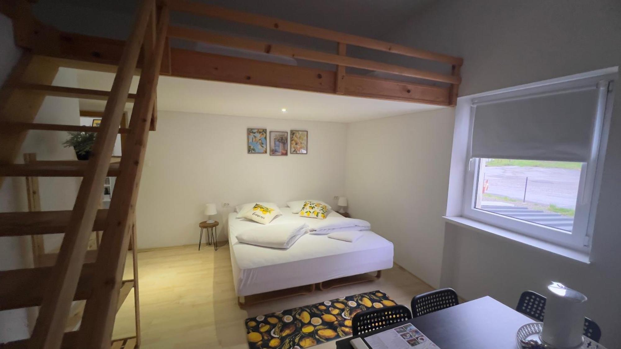 Lemonwood House Postojna Exterior foto