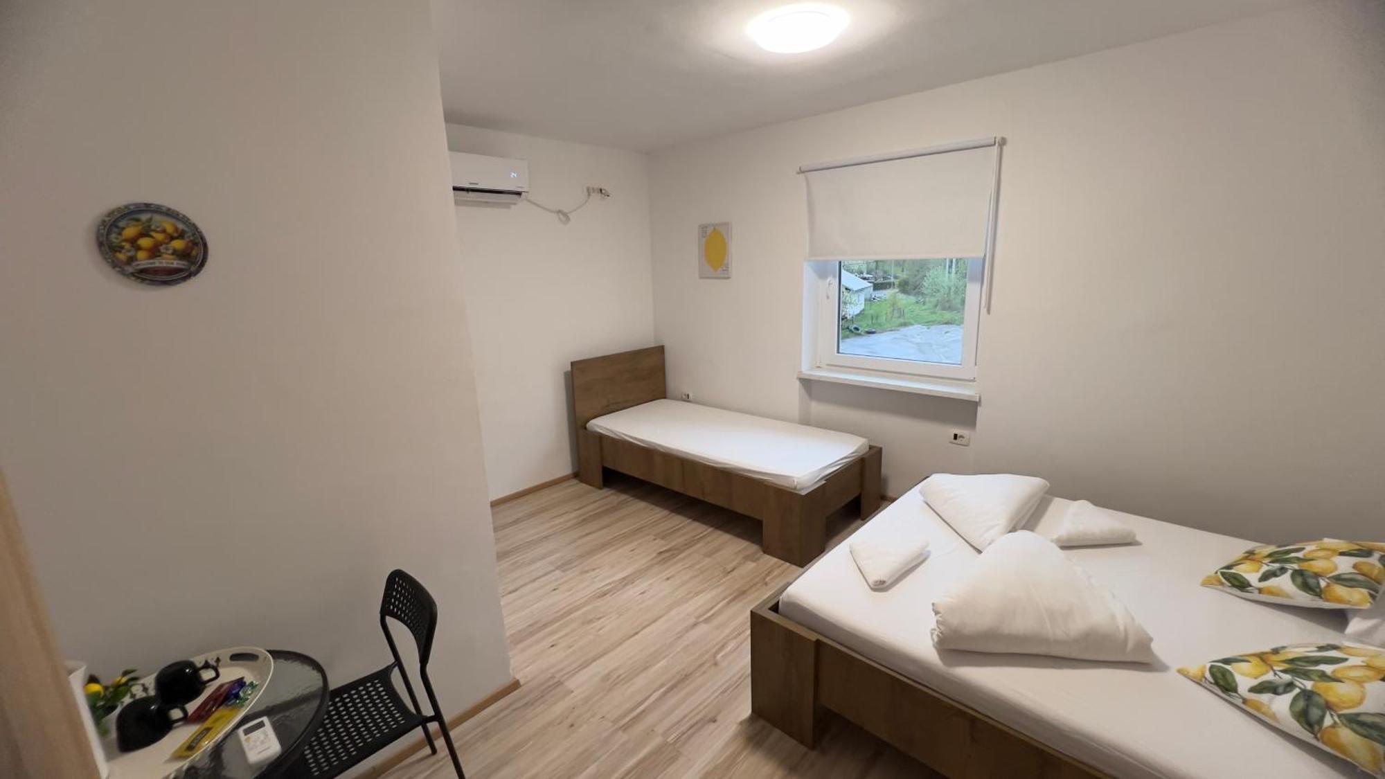 Lemonwood House Postojna Exterior foto